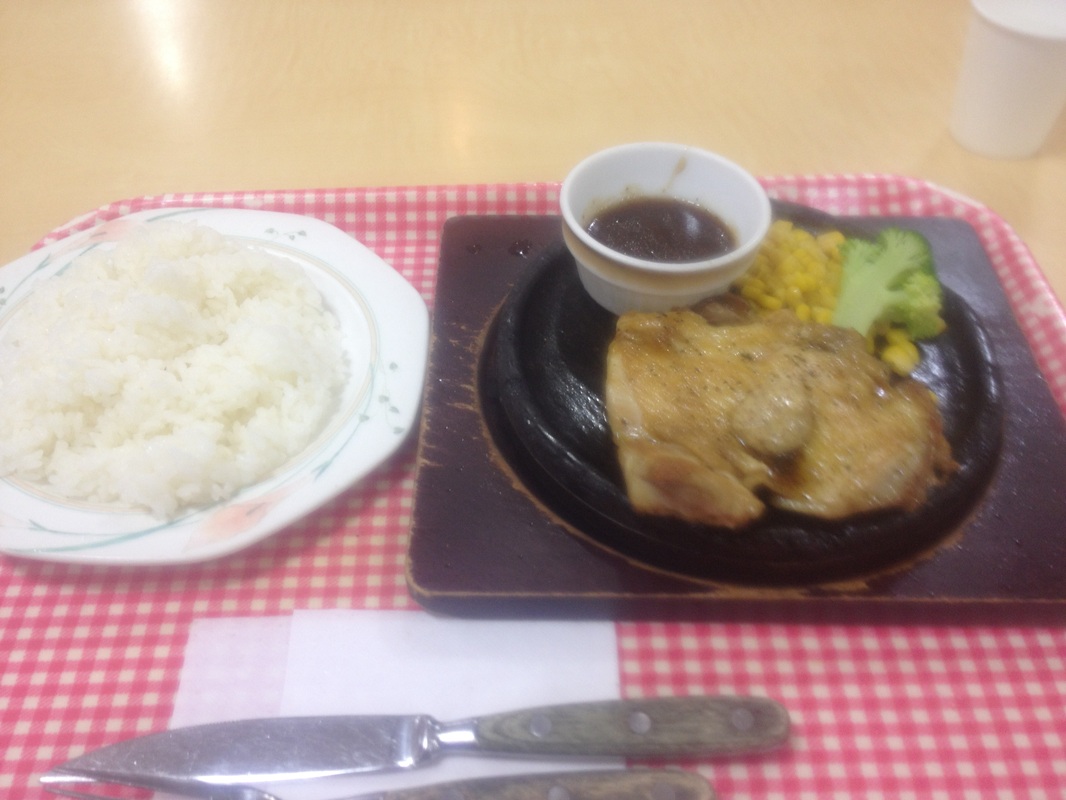 500 yen restaurant crispy backed chicken